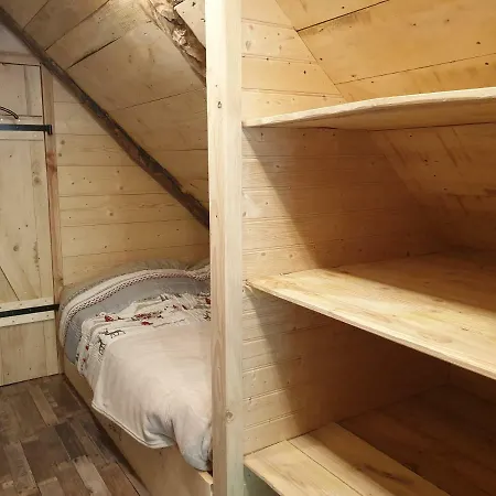 בית נופש Bergerie Grange Des 3 Cirques Troumouse Estaube 4 Personnes *